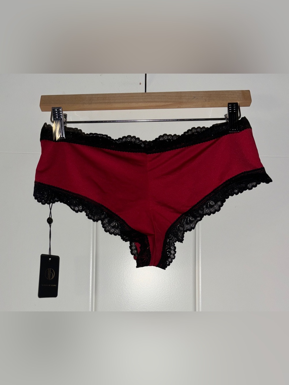 House Of Desire Vera Red Delicate Scalloped Lace Women L NEW Romance Sensual